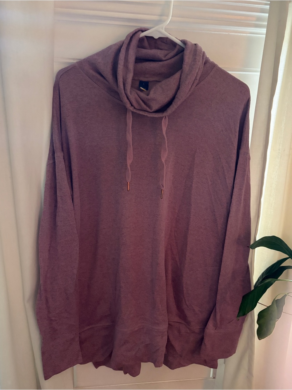 Old Navy Get After It Turtleneck Purple Sweatshirt Size L